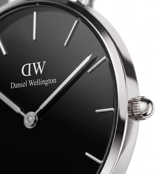 Daniel Wellington dial close-up showing silver hands and minimalist index markers