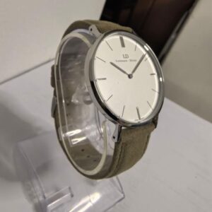 Lorenzen Dilimi watch angled view showing white dial and beige strap