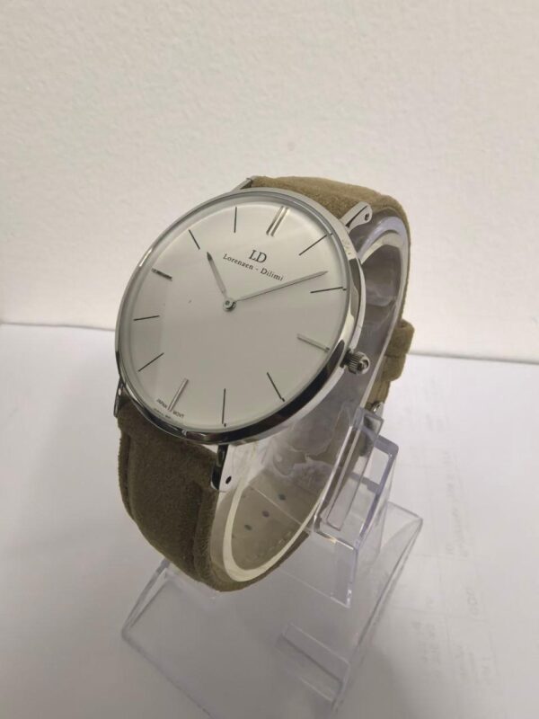 Lorenzen Dilimi watch side profile with beige suede strap