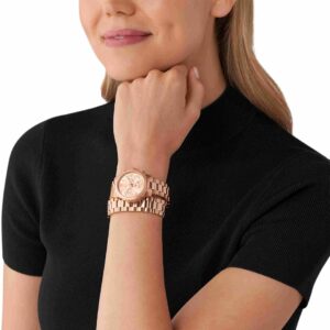 Michael Kors Runway MK7453 rose gold chronograph worn on wrist